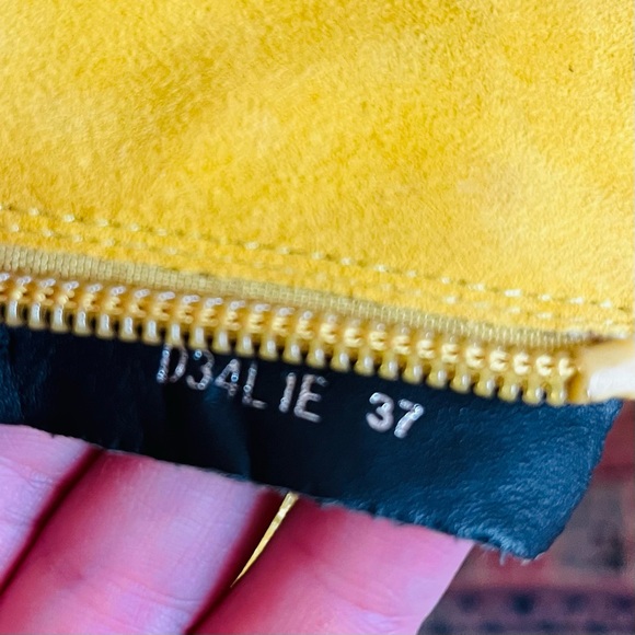 Geox yellow suede booties excellent condition - Picture 10 of 11